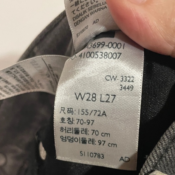 Vintage style Levi’s silver tab Black mom Jeans - Picture 7 of 7